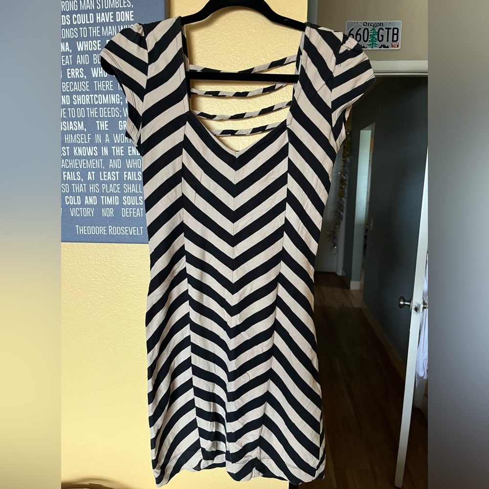 3/$25•Monteau Bodycon minidress•unique back•Cap sleeves•Comfy fabric